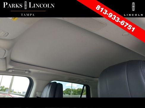 Certified 2025 Lincoln Navigator Reserve AWD/4WD image 19