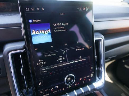 Used 2025 GMC Yukon Denali image 16