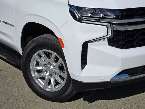 Used 2023 Chevrolet Suburban LS image 9