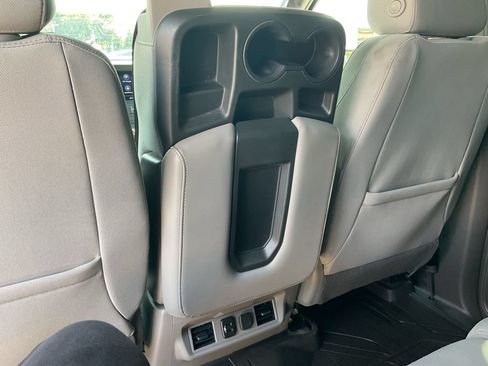 Used 2019 Chevrolet Silverado 1500 LT w/ Texas Edition RWD image 16