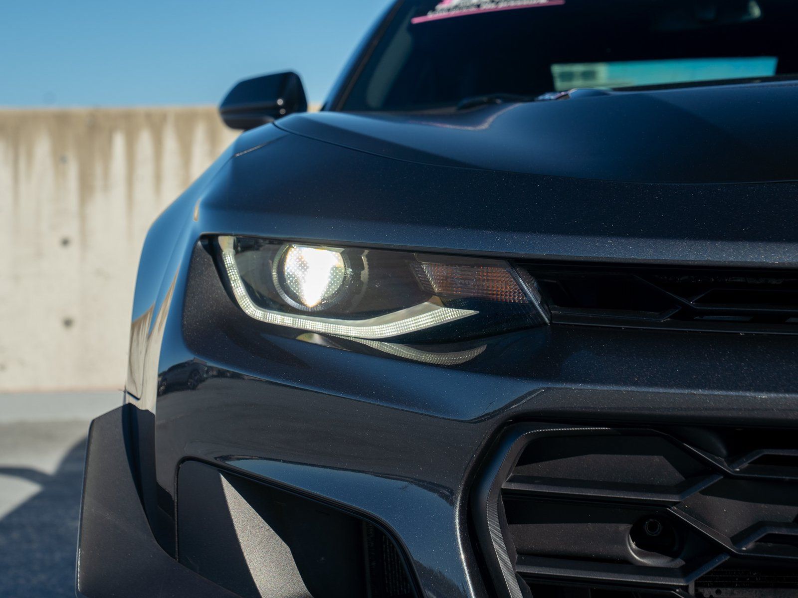 Used 2018 Chevrolet Camaro ZL1 RWD image 8