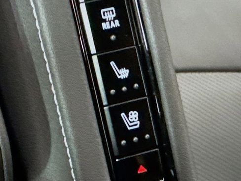 Used 2024 Chevrolet Corvette Stingray Preferred Cpe w/ 2LT image 22