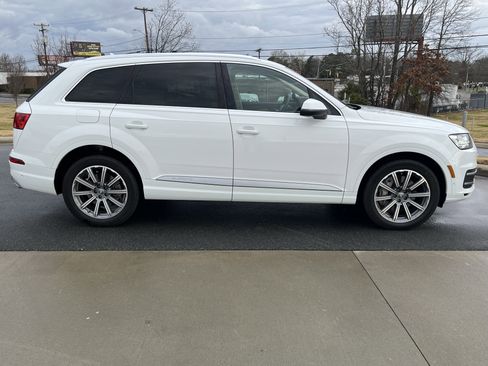 Used 2019 Audi Q7 3.0T Premium Plus w/ Premium Plus Package image 10
