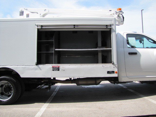 Used 2016 RAM 5500 Tradesman w/ Ambulance Prep Group RWD image 17