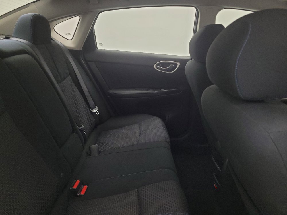 Used 2019 Nissan Sentra SR FWD image 19