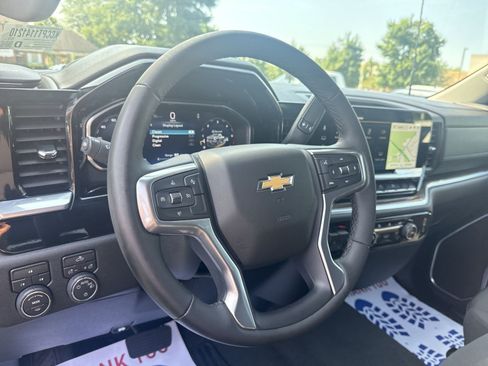 Used 2026 Chevrolet Silverado 2500 LT AWD/4WD image 14