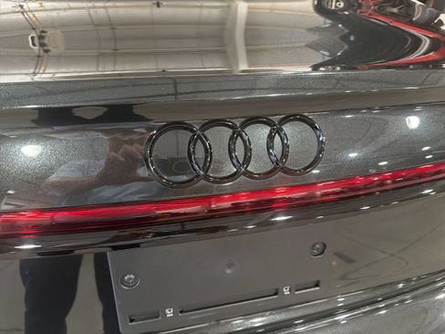 Certified 2023 Audi S8 w/ S8 Comfort Plus Package AWD/4WD image 10