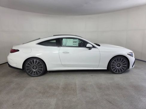 New 2027 Mercedes-Benz CLE 300 4MATIC Coupe image 3