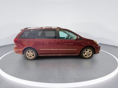 Used 2005 Toyota Sienna XLE Limited FWD image 9