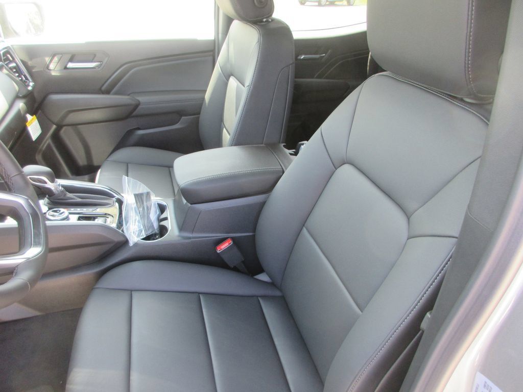 New 2026 GMC Canyon Elevation w/ Convenience Package AWD/4WD image 13