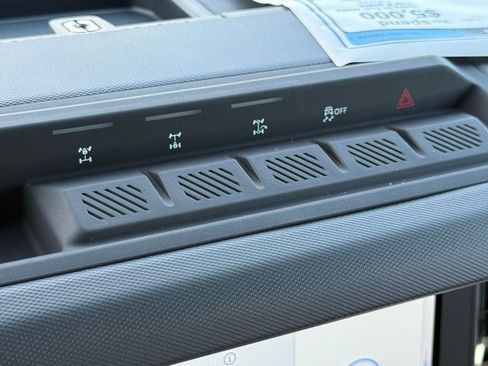 New 2025 Ford Bronco 4-Door w/ Sasquatch Package image 32