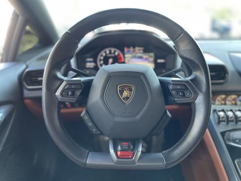 Used 2015 Lamborghini Huracan LP 610-4 image 25