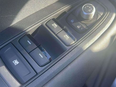 Used 2021 Subaru Outback Premium image 27