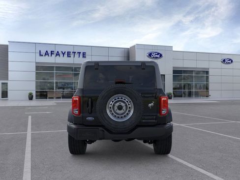 New 2025 Ford Bronco 4-Door image 5