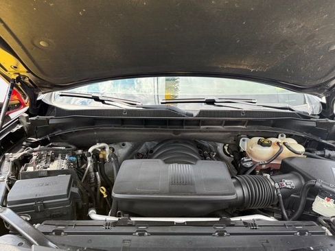 Used 2021 Chevrolet Suburban Z71 w/ Z71 Off-Road Package image 36