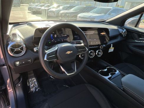 New 2026 Chevrolet Blazer EV LT image 10