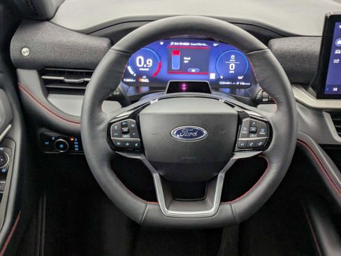 Used 2025 Ford Explorer ST-Line image 21