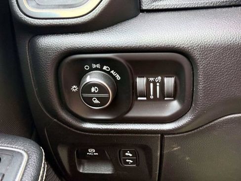 Used 2019 RAM 1500 Sport w/ Level 2 Equipment Group AWD/4WD image 22