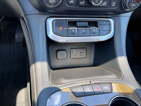 Used 2020 GMC Acadia SLE w/ Driver Convenience Package AWD/4WD image 33