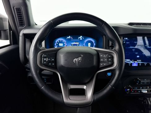 Used 2025 Ford Bronco Badlands AWD/4WD image 32