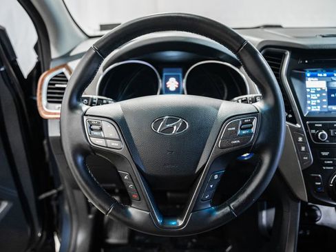 Used 2017 Hyundai Santa Fe Limited image 24