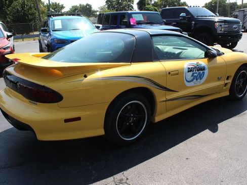 Used 2002 Pontiac Firebird Trans Am RWD image 11
