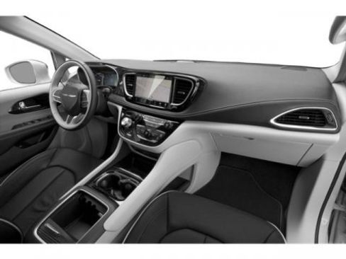 Used 2022 Chrysler Pacifica Touring-L image 18