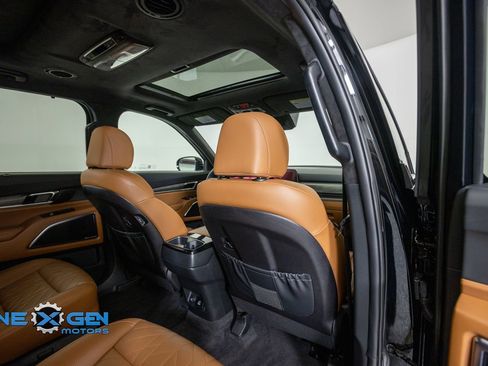 Used 2025 Kia Telluride SX Prestige X-Pro AWD/4WD image 37