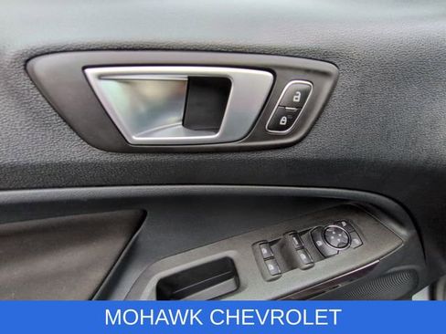 Used 2019 Ford EcoSport SE w/ SE Convenience Package image 24