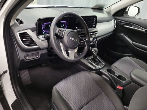 Used 2026 Kia Seltos LX FWD image 13