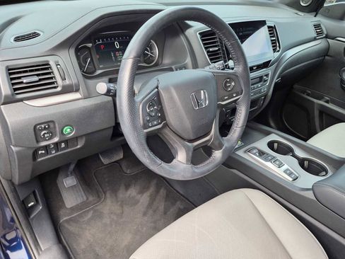 Certified 2024 Honda Passport EX-L image 2