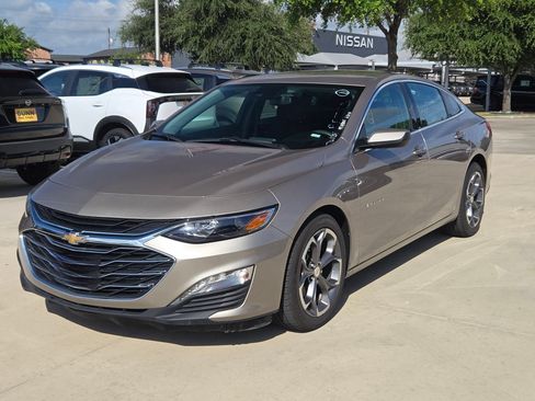 Used 2024 Chevrolet Malibu LT FWD image 7