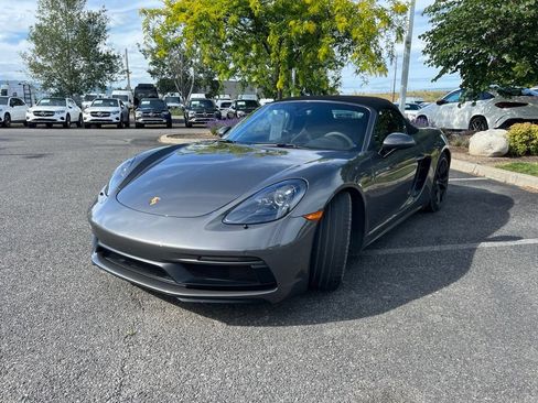 Used 2019 Porsche 718 Boxster GTS RWD image 4