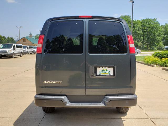 Used 2017 Chevrolet Express 2500 LS RWD image 4