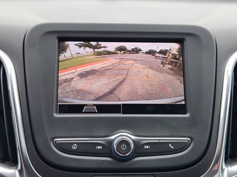 Used 2024 Chevrolet Equinox LS w/ LS Convenience Package FWD image 17