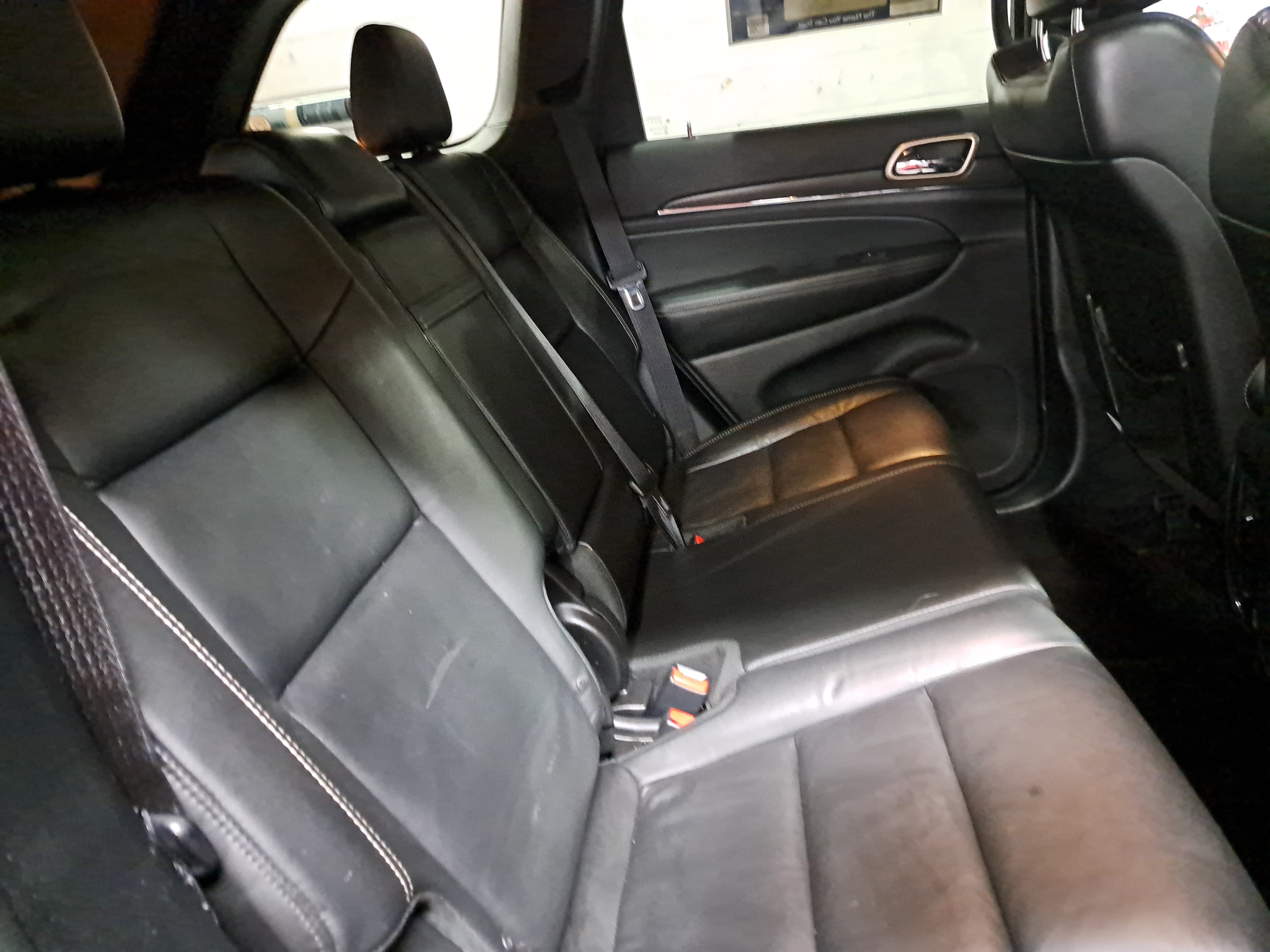 Used 2017 Jeep Grand Cherokee Limited RWD image 12