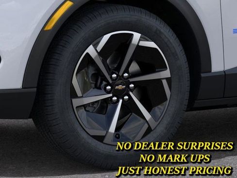 New 2026 Chevrolet Equinox EV LT image 9