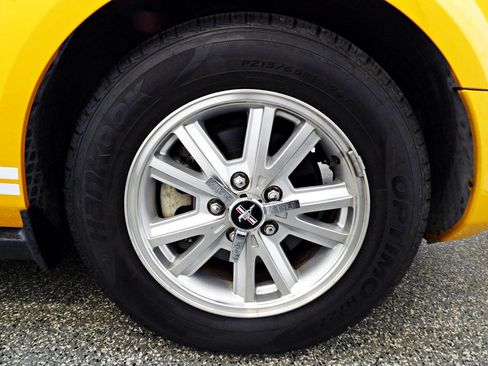Used 2008 Ford Mustang Premium RWD image 24