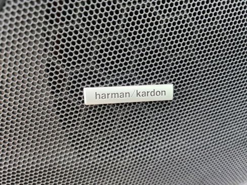 Used 2016 Subaru Forester 2.5i Touring w/ Eyesight & Navigation System image 12