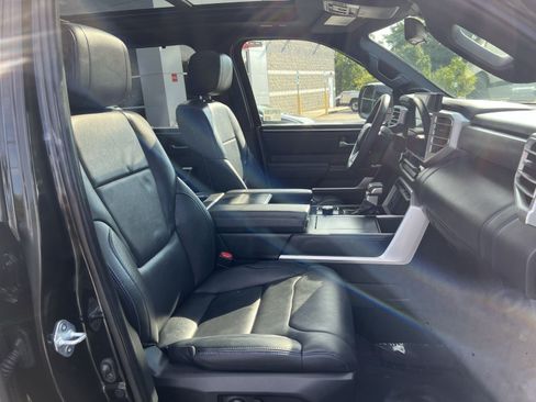 Used 2023 Toyota Tundra Platinum AWD/4WD image 49