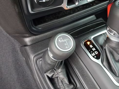 New 2026 Jeep Wrangler Unlimited Sahara AWD/4WD image 18