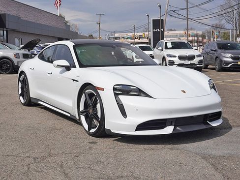 Used 2021 Porsche Taycan Turbo image 59