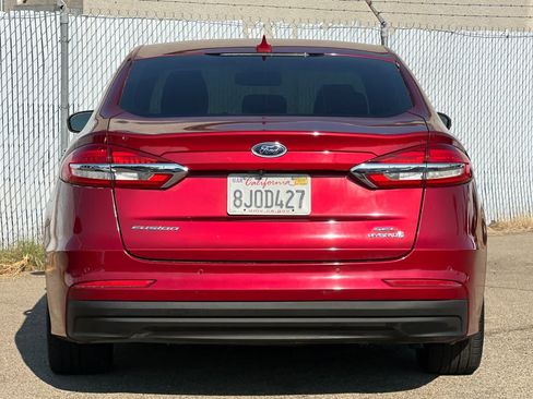 Used 2019 Ford Fusion SEL FWD image 4