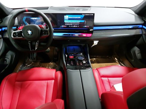 New 2026 BMW M5 w/ Carbon Package image 9