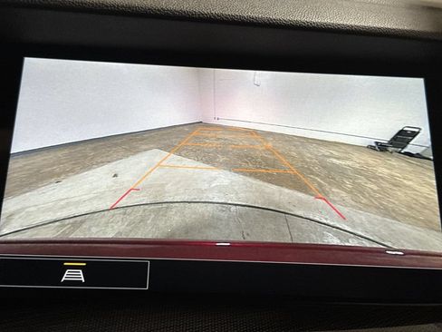 Used 2023 Buick Envision Preferred FWD image 15