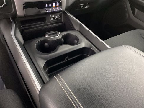 Used 2022 RAM 1500 Big Horn AWD/4WD image 36