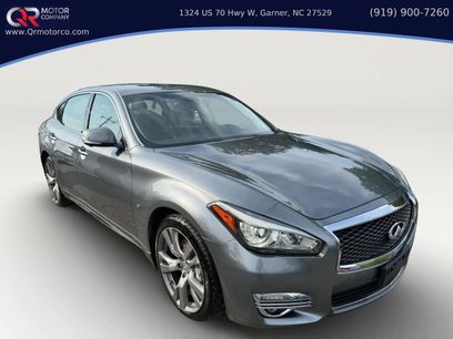 Used 2017 INFINITI Q70 L 3.7
