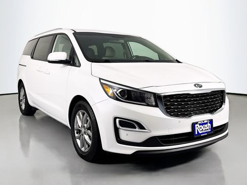 Used 2019 Kia Sedona EX image 3