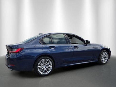 Used 2023 BMW 330i Sedan w/ Premium Package image 7