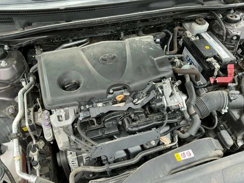 Used 2020 Toyota Camry LE w/ Carpet Mat Package image 23